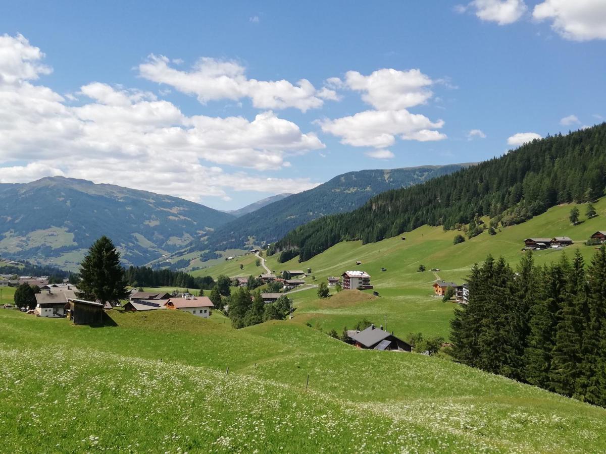 Haus Annemarie Apartments Kartitsch - Hochpustertal Bagian luar foto