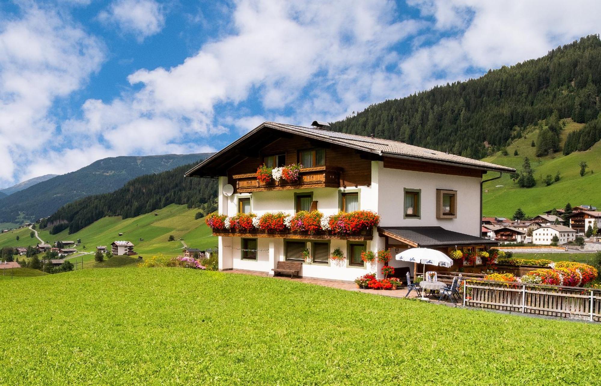 Haus Annemarie Apartments Kartitsch - Hochpustertal Bagian luar foto