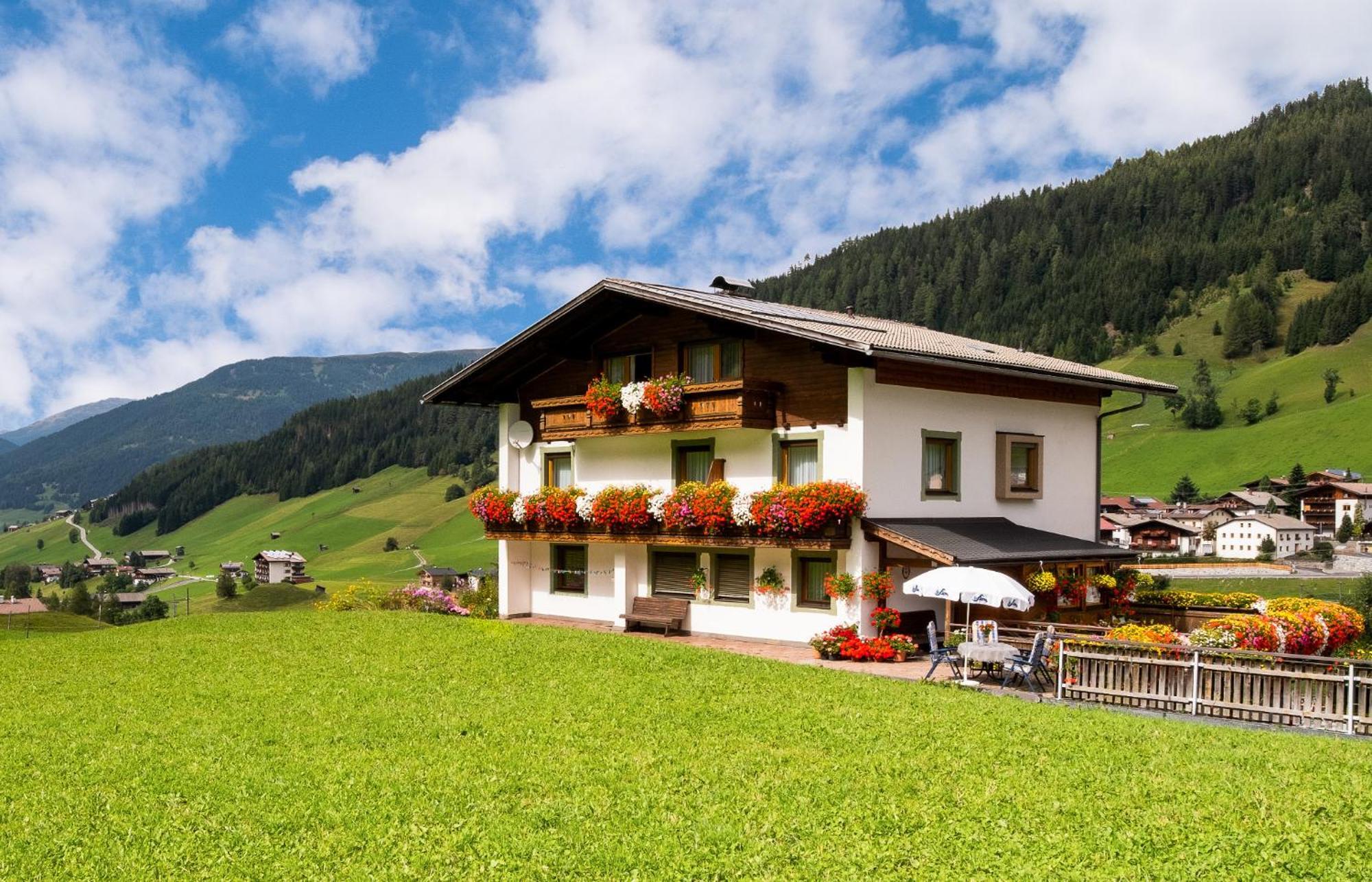 Haus Annemarie Apartments Kartitsch - Hochpustertal Bagian luar foto